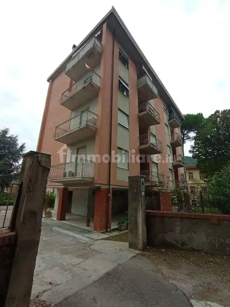 Appartamento in vendita a Carrara
