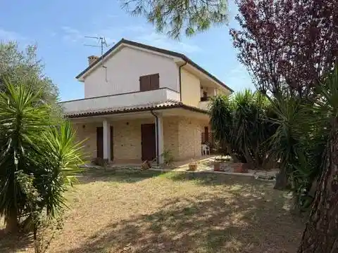 Villa in vendita a Porto Recanati