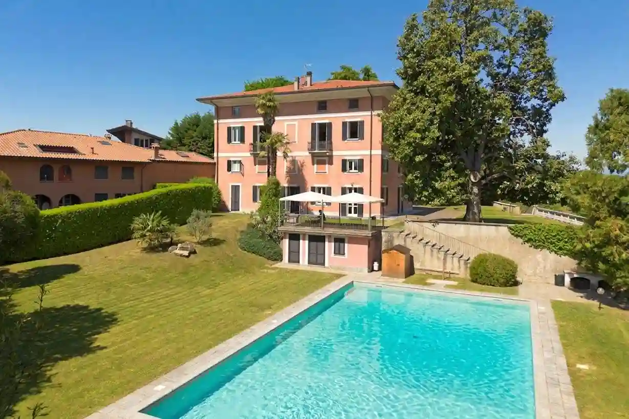 Villa - foto 2