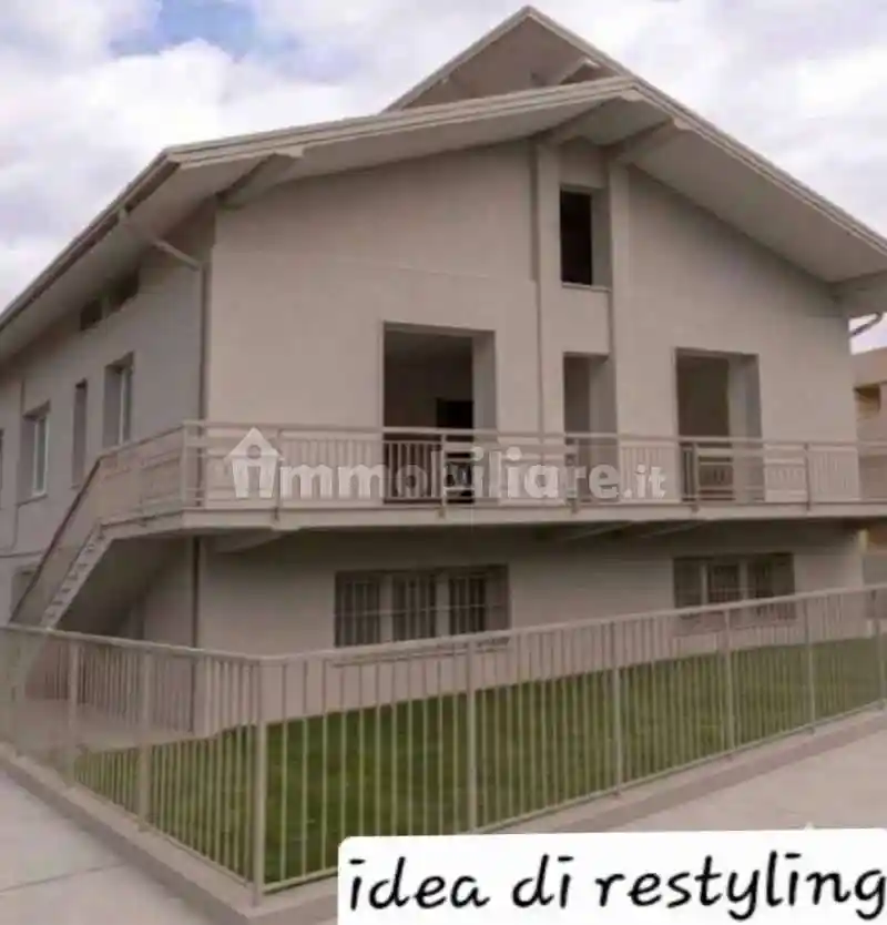 Villa in vendita a Piacenza