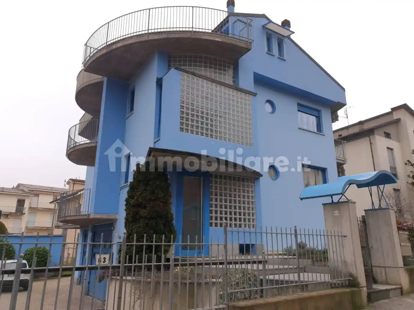 Casa indipendente in vendita a Alba