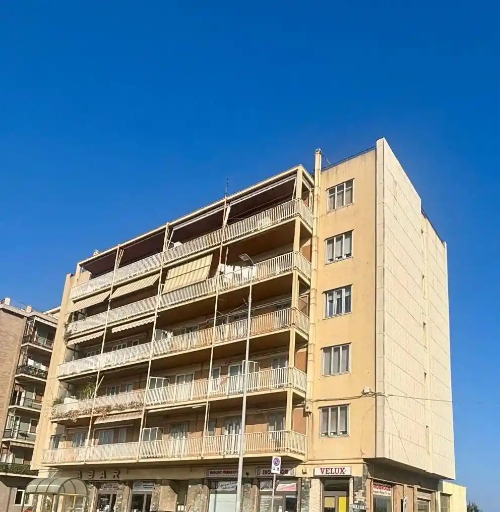 Appartamento in vendita a Vado Ligure