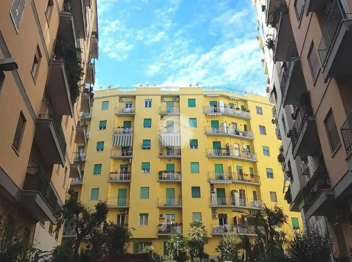 Appartamento in affitto a Napoli