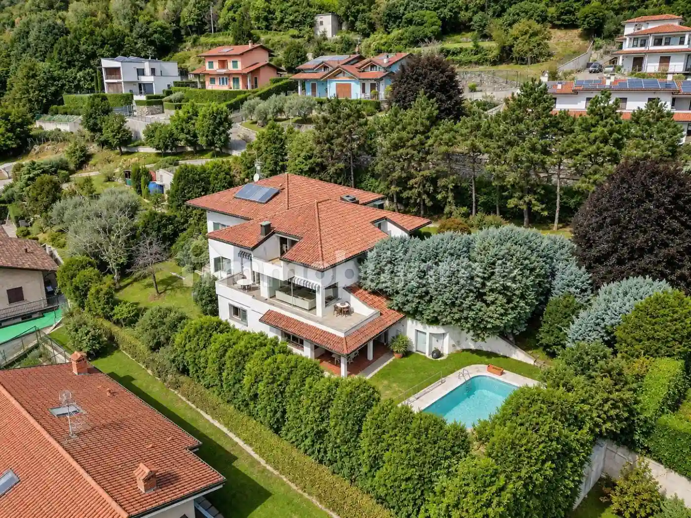Villa - foto 2