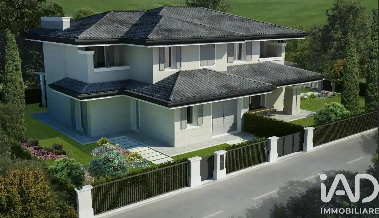 Villa in vendita a Mirandola