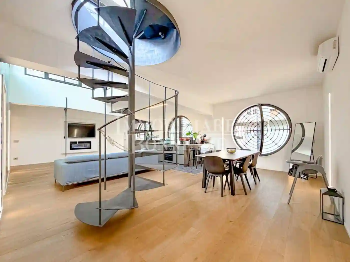 Loft - foto 4