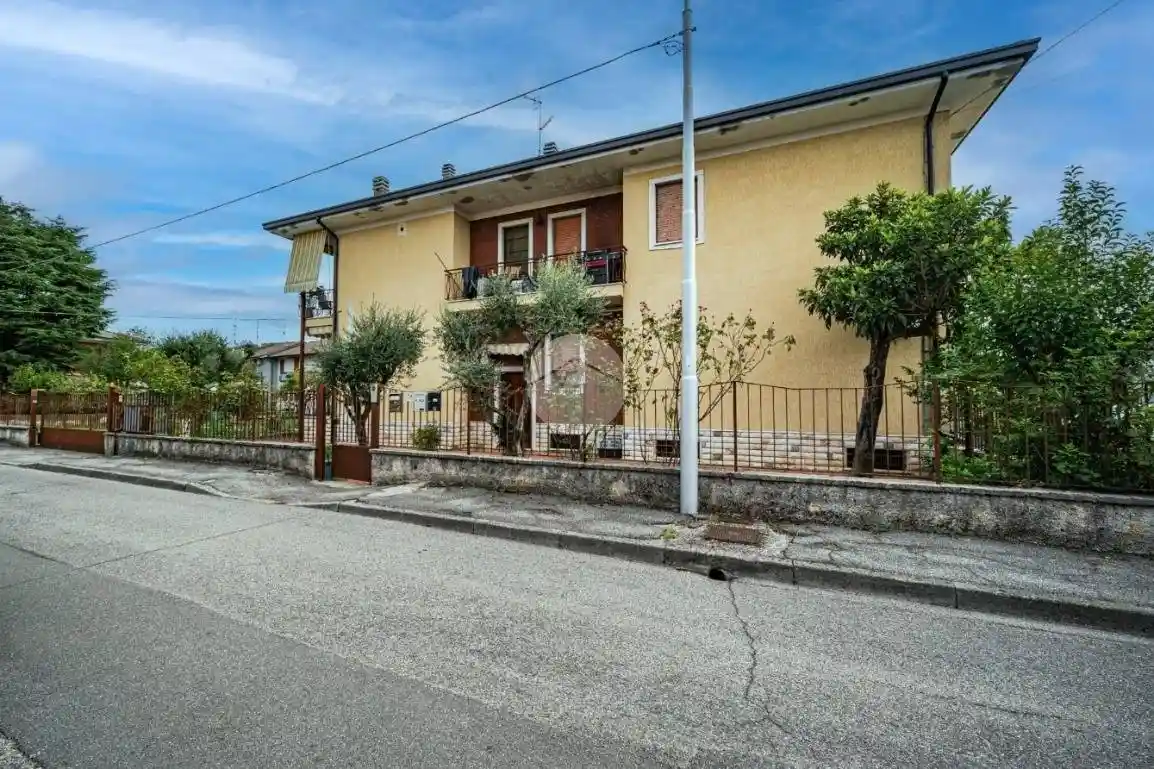 Appartamento in vendita a Rezzato