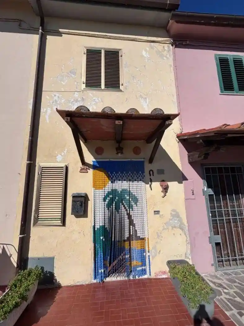 Casa indipendente in vendita a Cascina