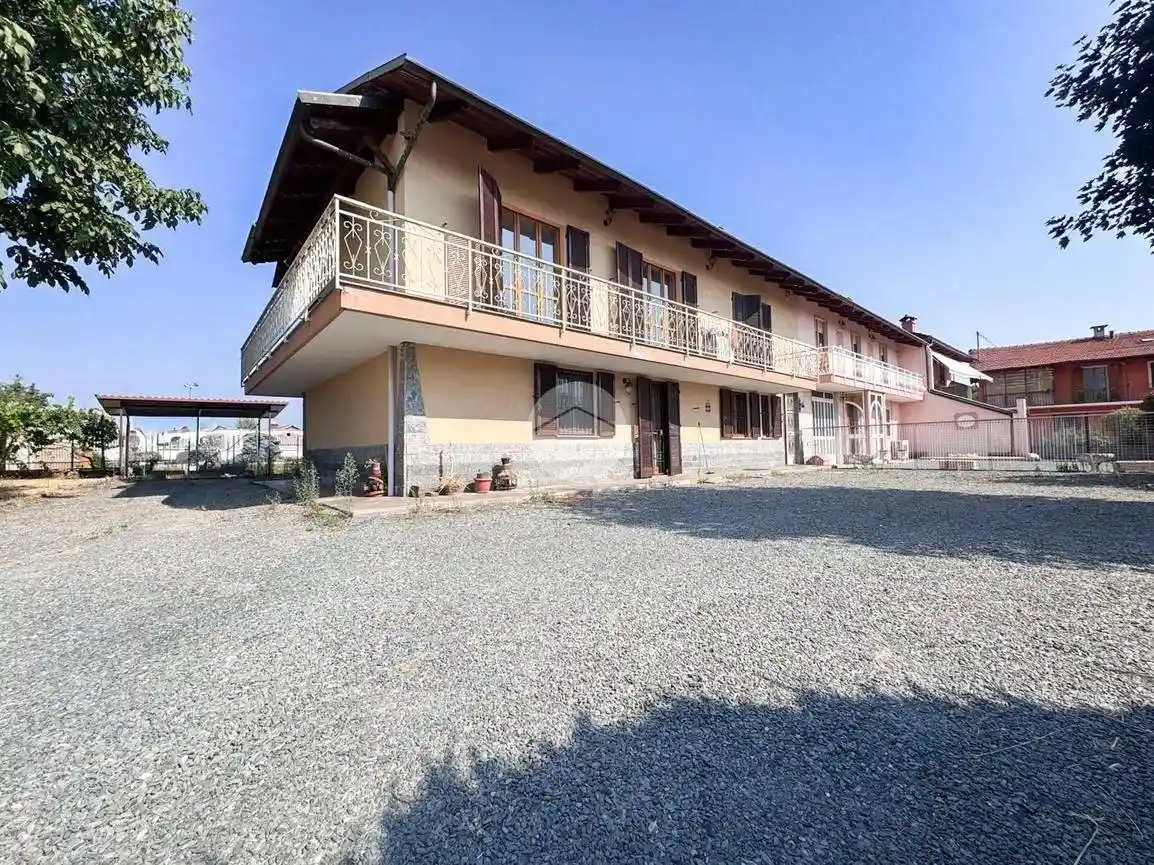 Casa indipendente in vendita a Orbassano