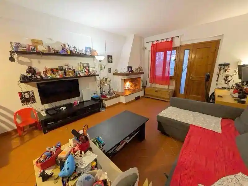 Appartamento in vendita a Montespertoli