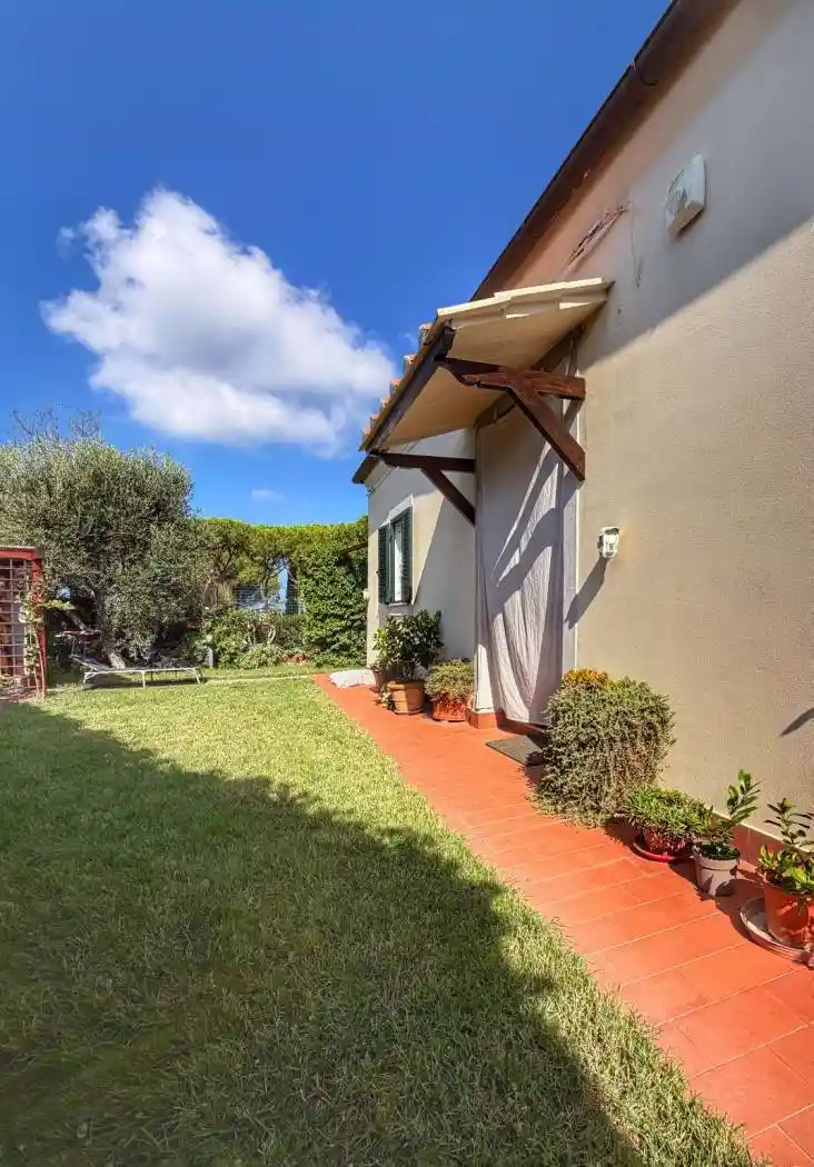 Villa in vendita a Livorno