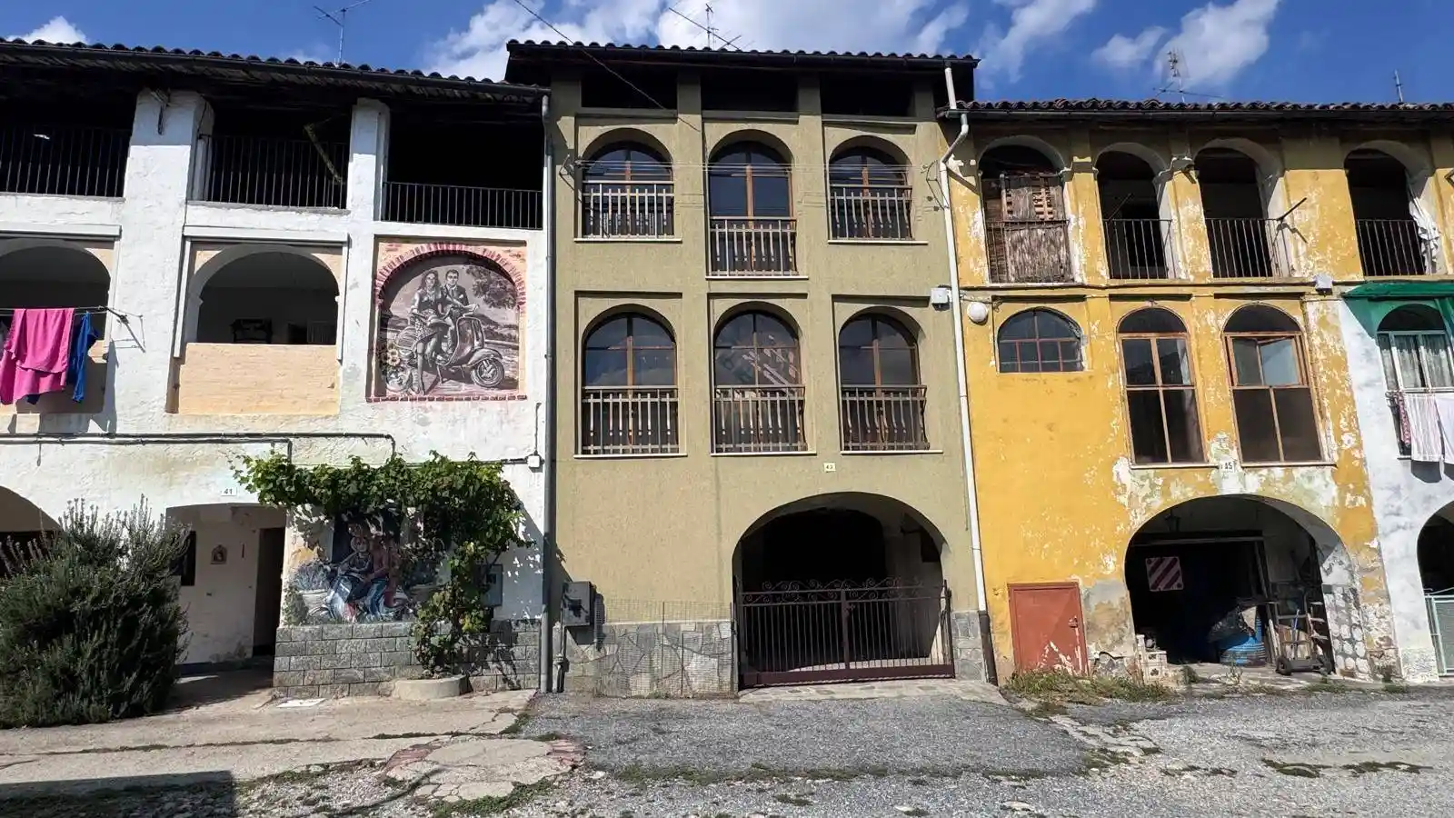 Casa indipendente in vendita a Lesegno