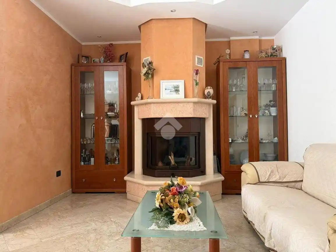 Palazzo - Edificio in vendita a Carovigno