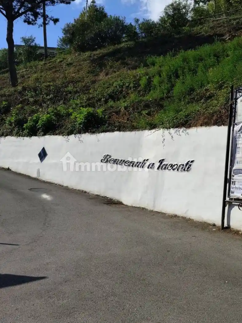 Appartamento in vendita a Vietri sul Mare