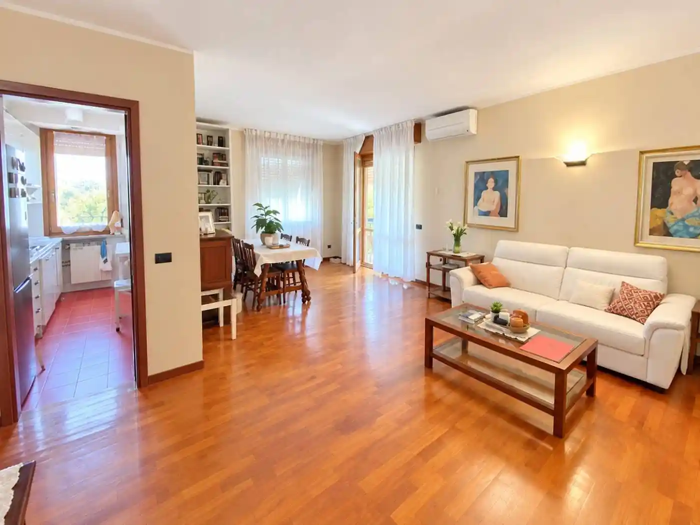Appartamento in vendita a Parma