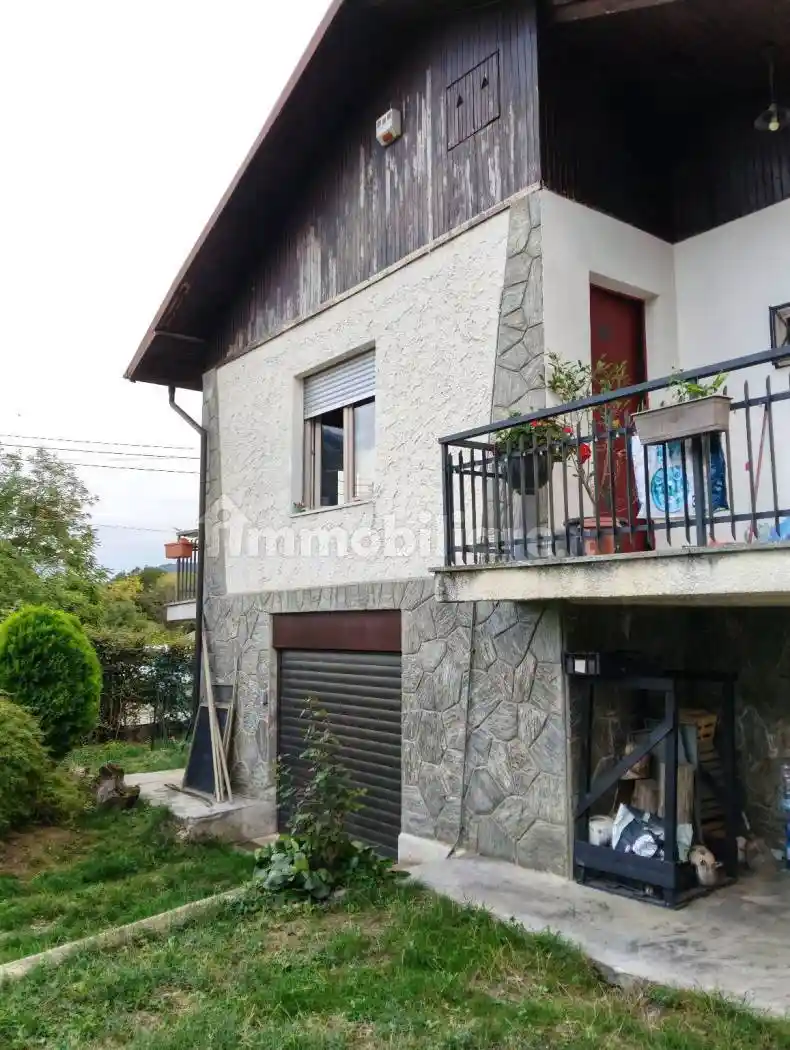 Villa in vendita a Val della Torre