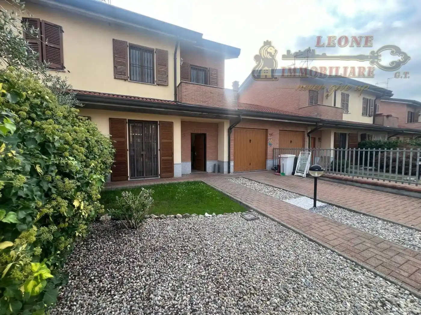 Villa in vendita a Carpiano