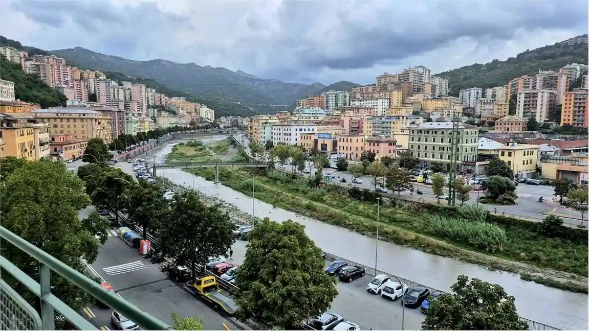 Appartamento in vendita a Genova