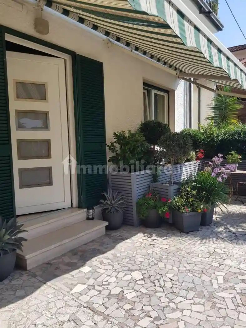 Appartamento in vendita a Camaiore