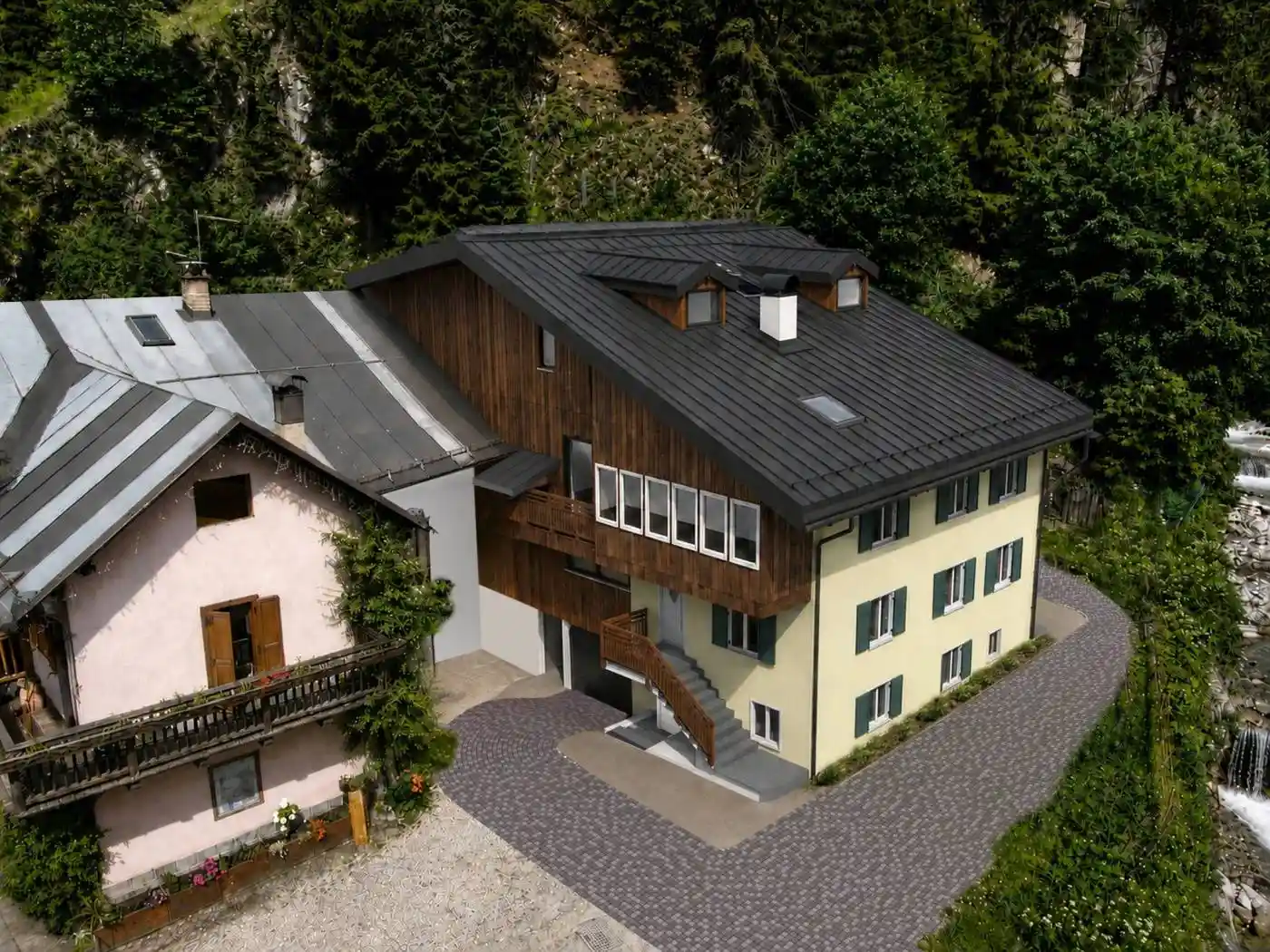 Casa indipendente in vendita a Campitello di Fassa