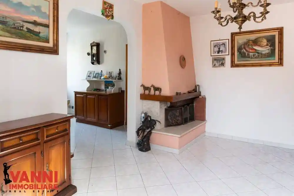 Appartamento in vendita a Cecina