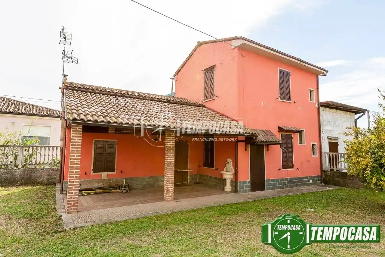 Casa indipendente in vendita a Gombito