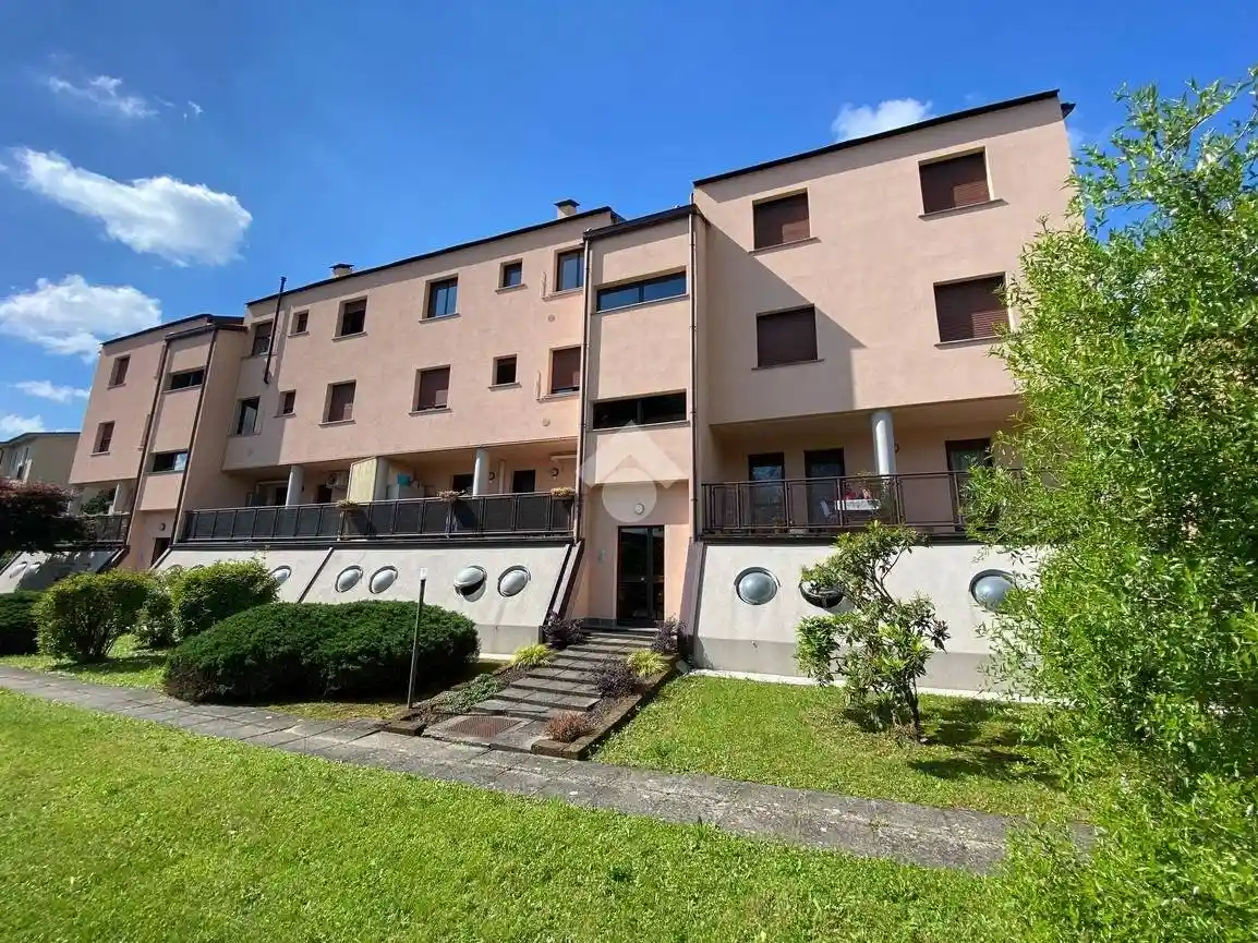 Appartamento in affitto a Olgiate Molgora