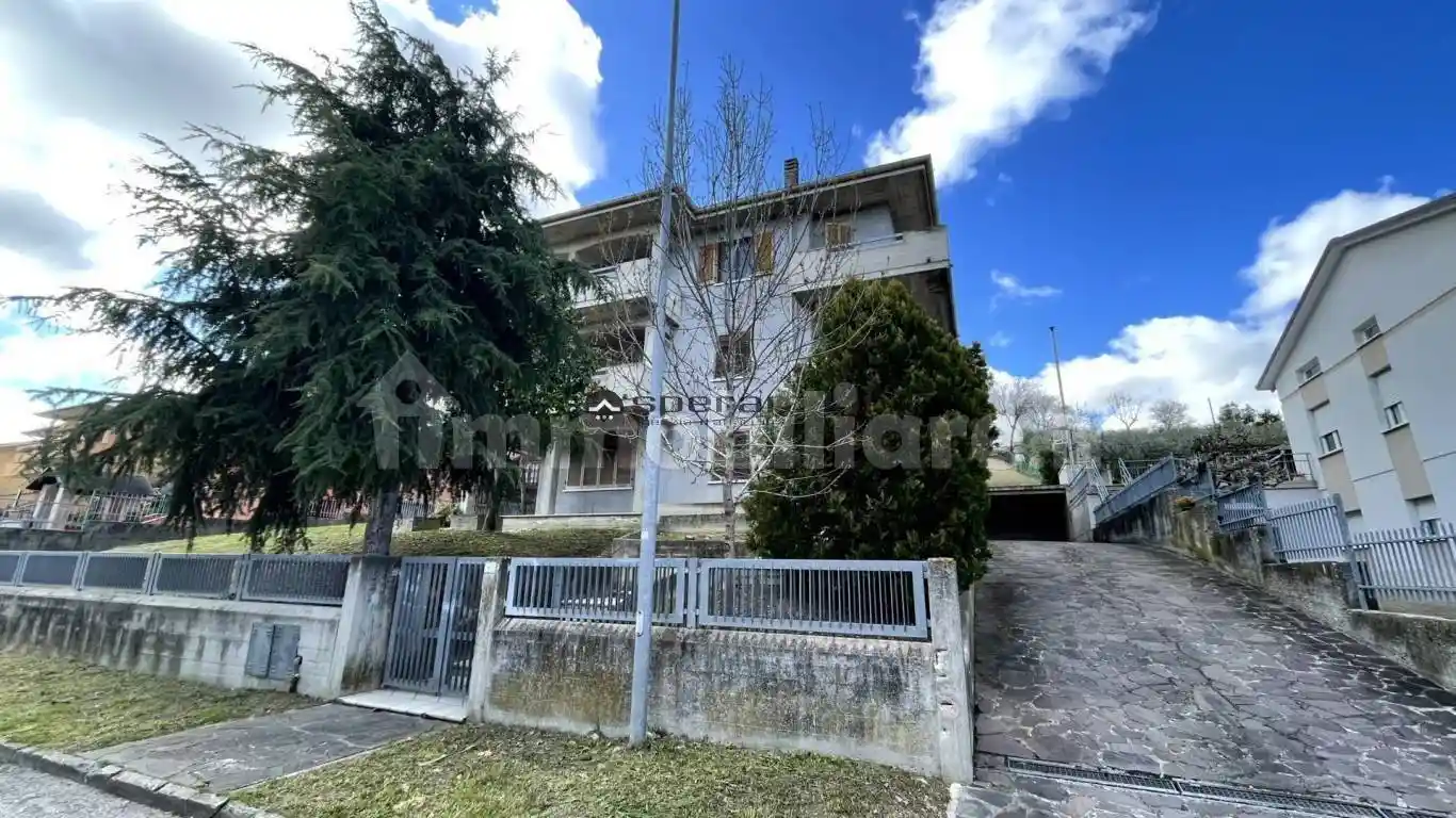 Appartamento in vendita a Colli al Metauro