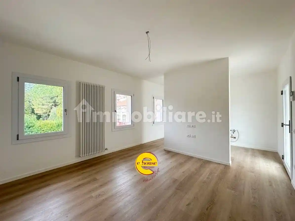 Appartamento in affitto a Rossano Veneto