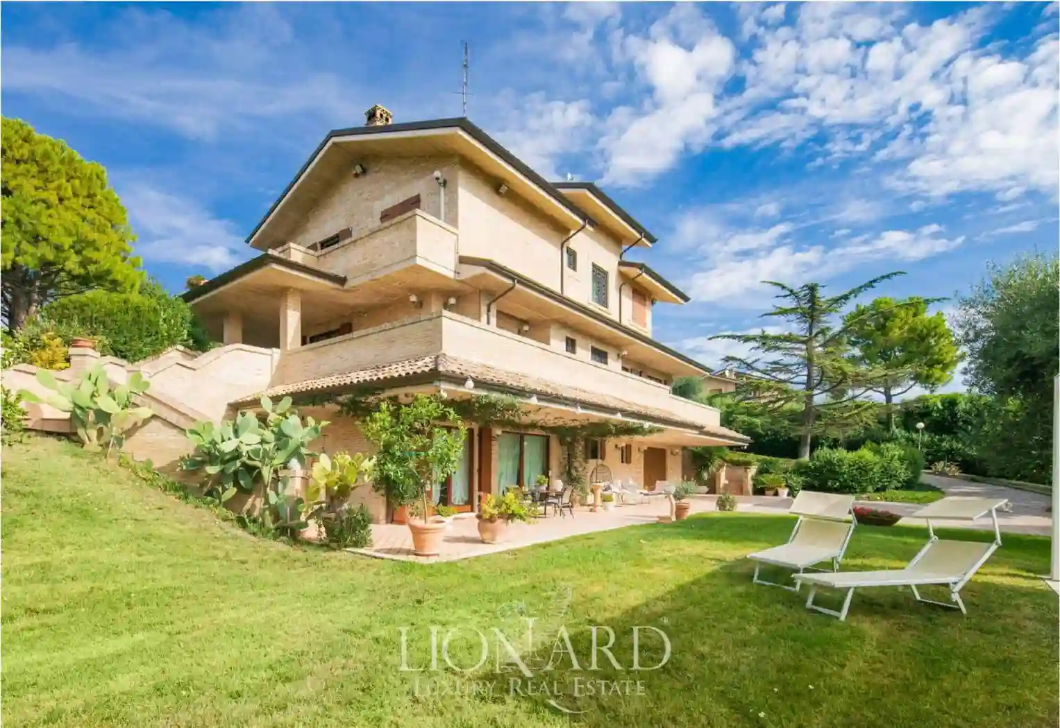 Villa - foto 2
