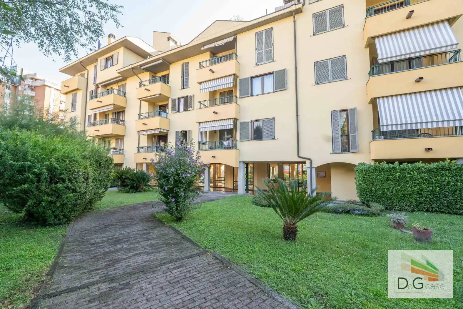 Appartamento in vendita a Desio