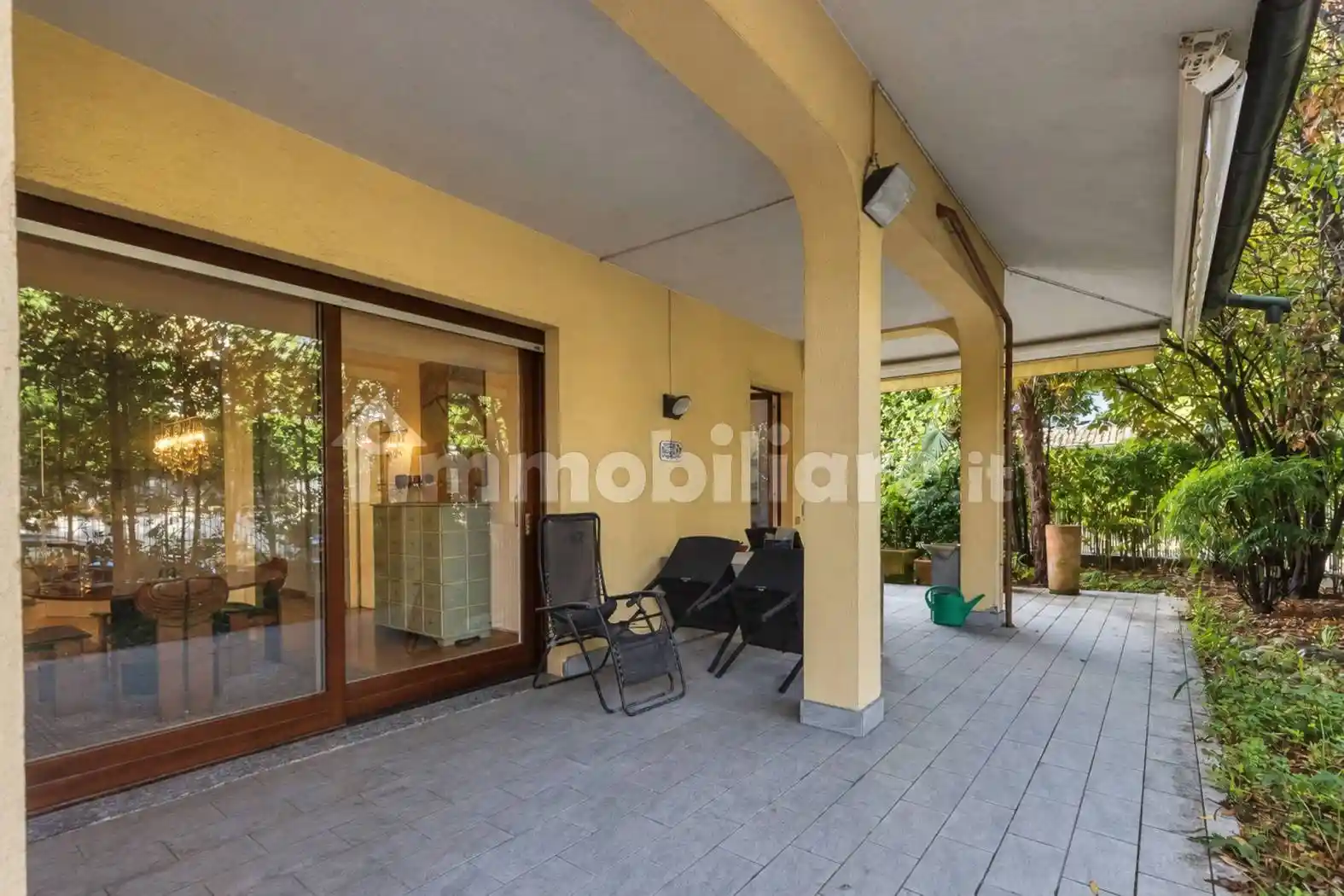 Appartamento in vendita a Carate Brianza