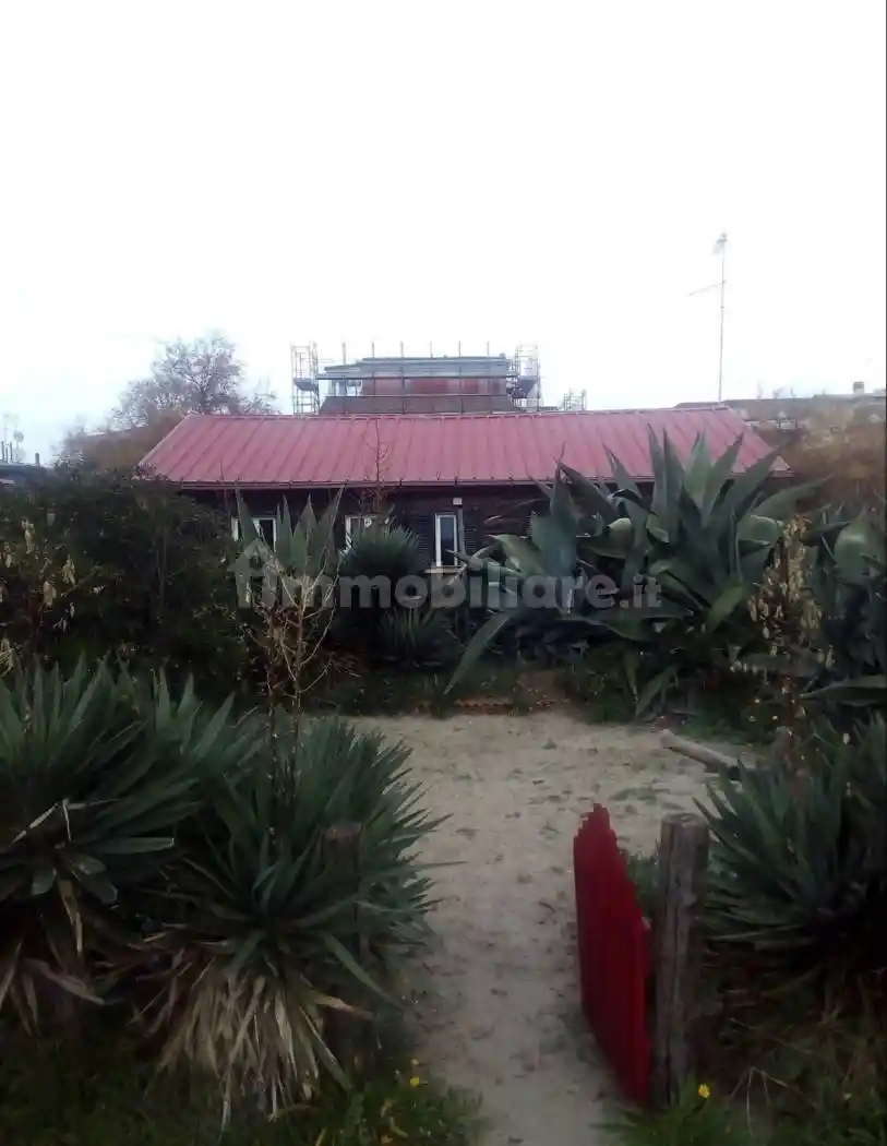 Villa in vendita a Pomezia