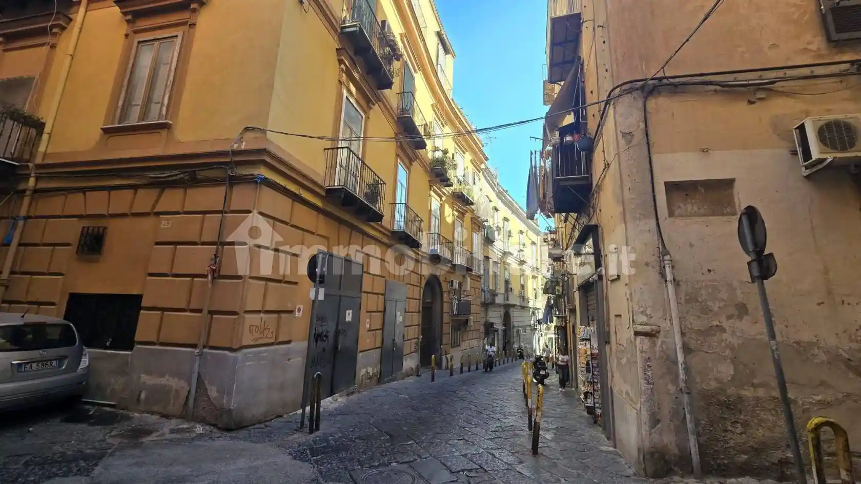 Appartamento in vendita a Napoli