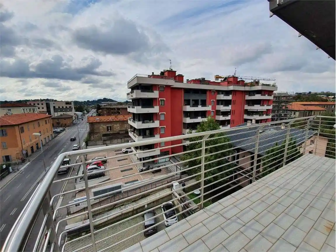 Appartamento in affitto a Como