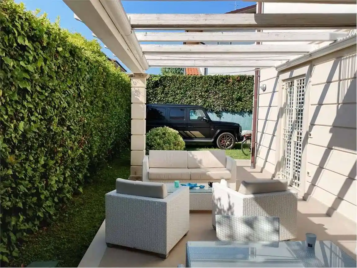 Villa in vendita a Forte dei Marmi