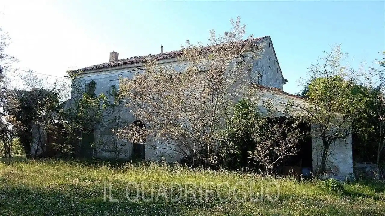 Rustico - Casale in vendita a Cesena