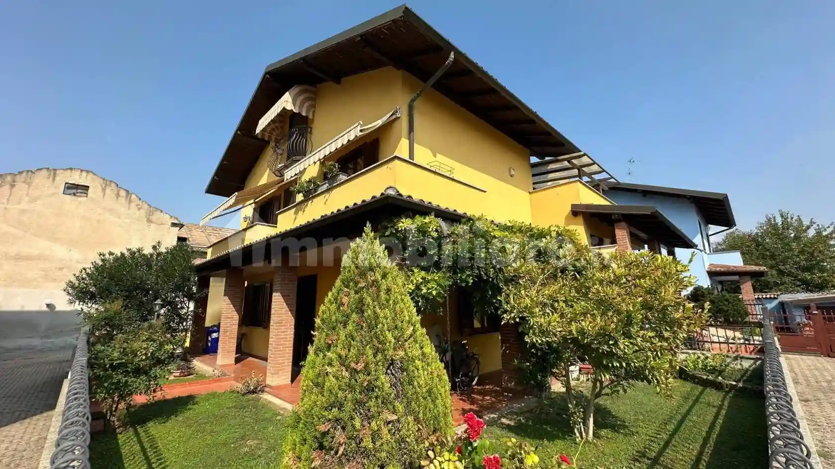 Villa - foto 2