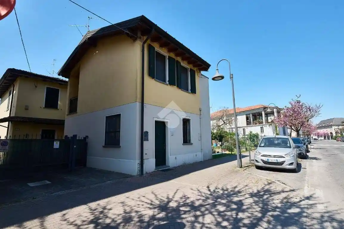 Casa indipendente in vendita a Spino d'Adda