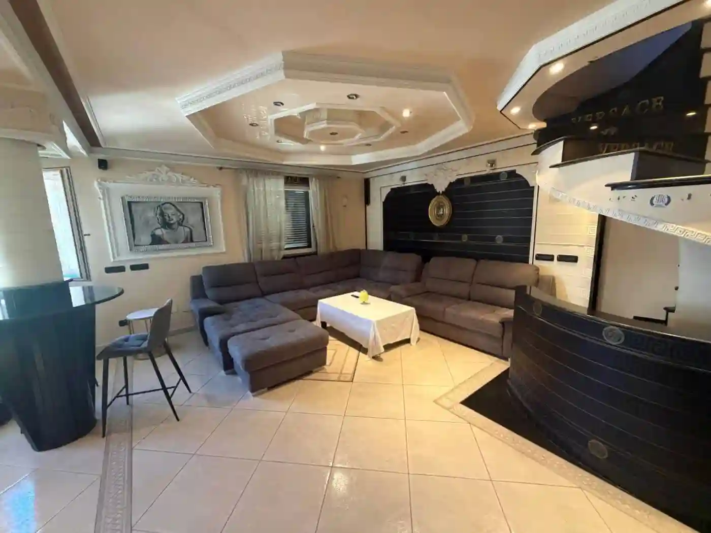 Villa - foto 2