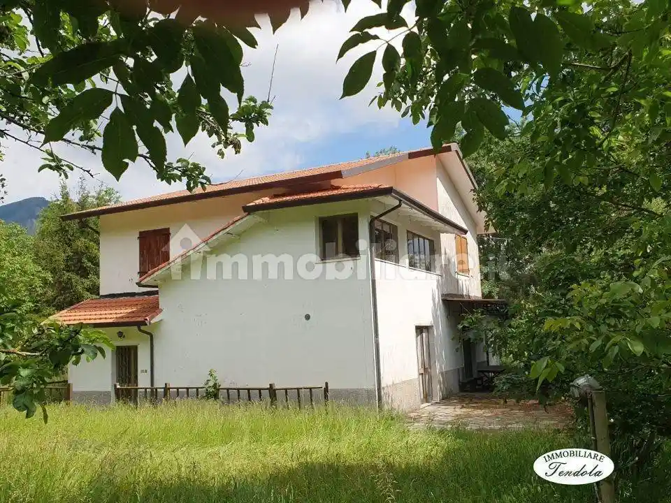 Casa indipendente in vendita a Fivizzano