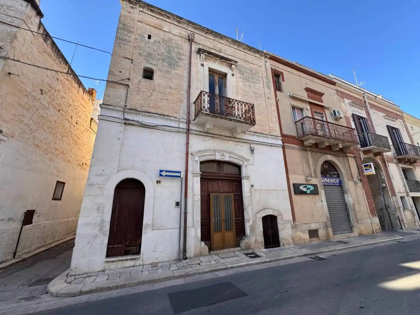 Palazzo - Edificio in vendita a Triggiano