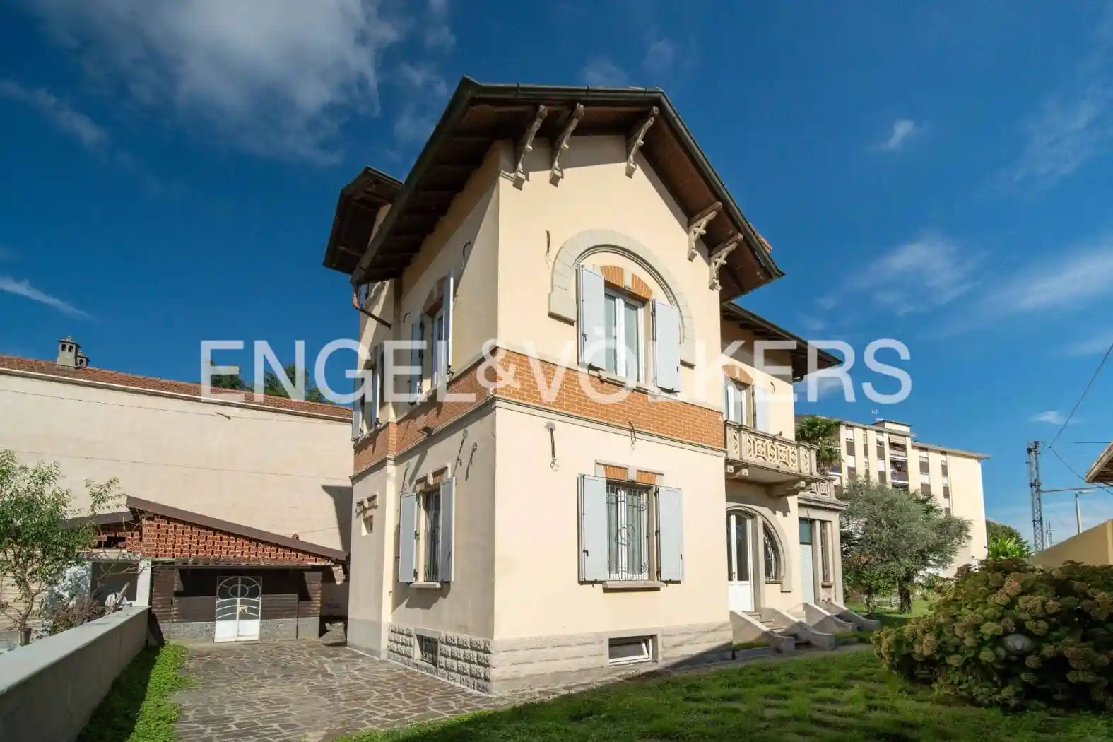 Villa in vendita a Tradate