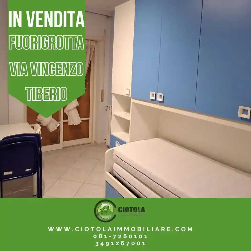 Appartamento in vendita a Napoli