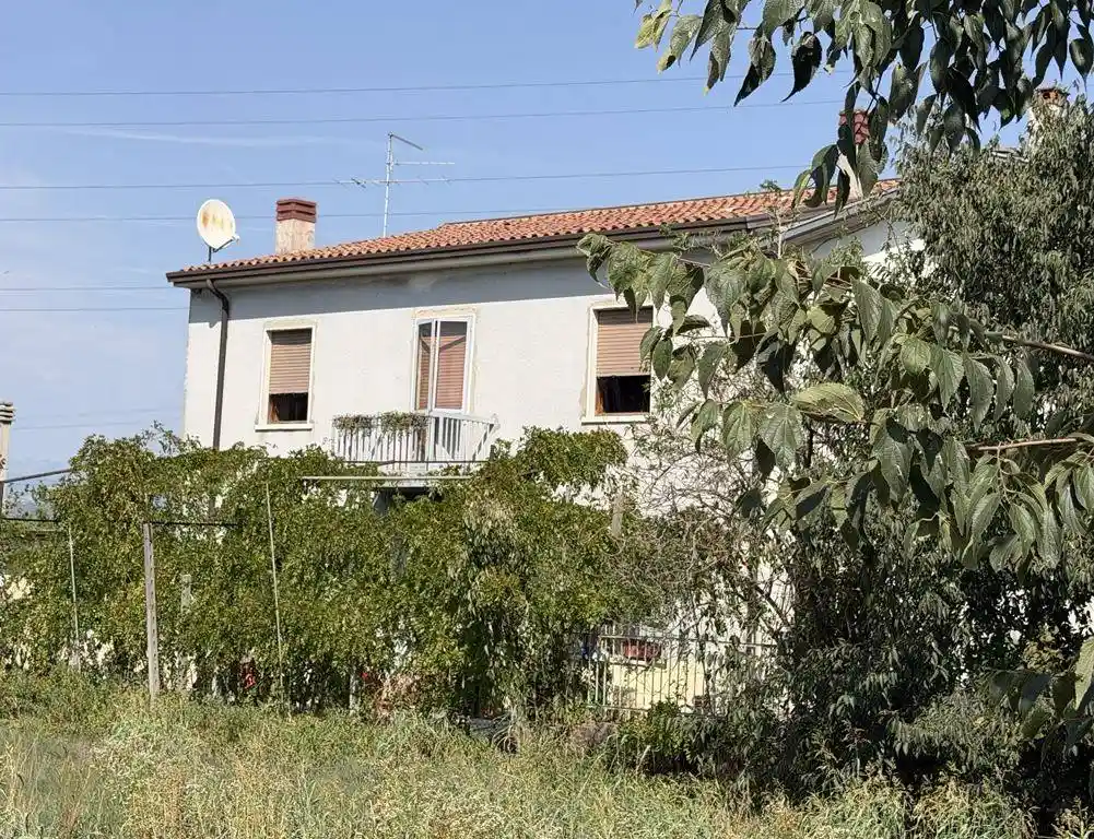 Casa indipendente in vendita a Verona