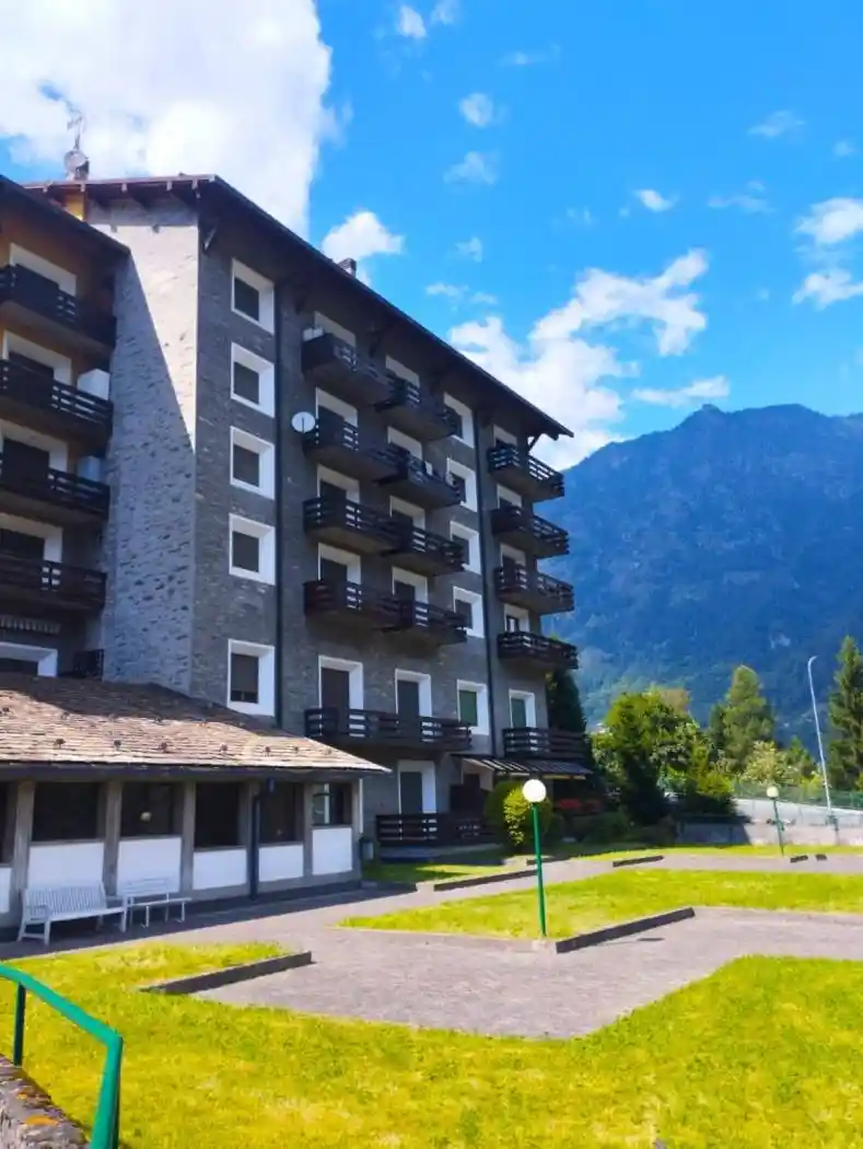 Appartamento in vendita a Chiesa in Valmalenco