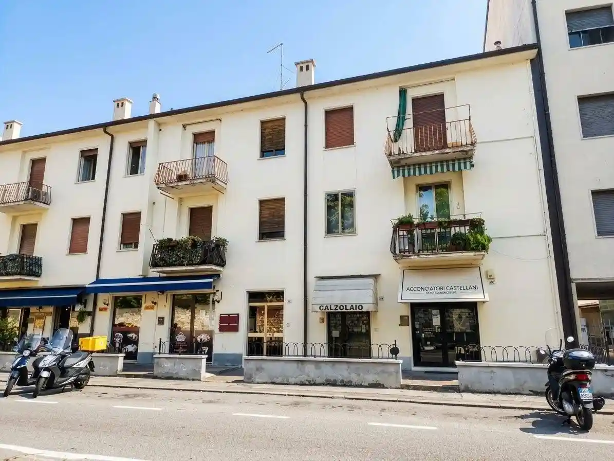 Appartamento in vendita a Verona