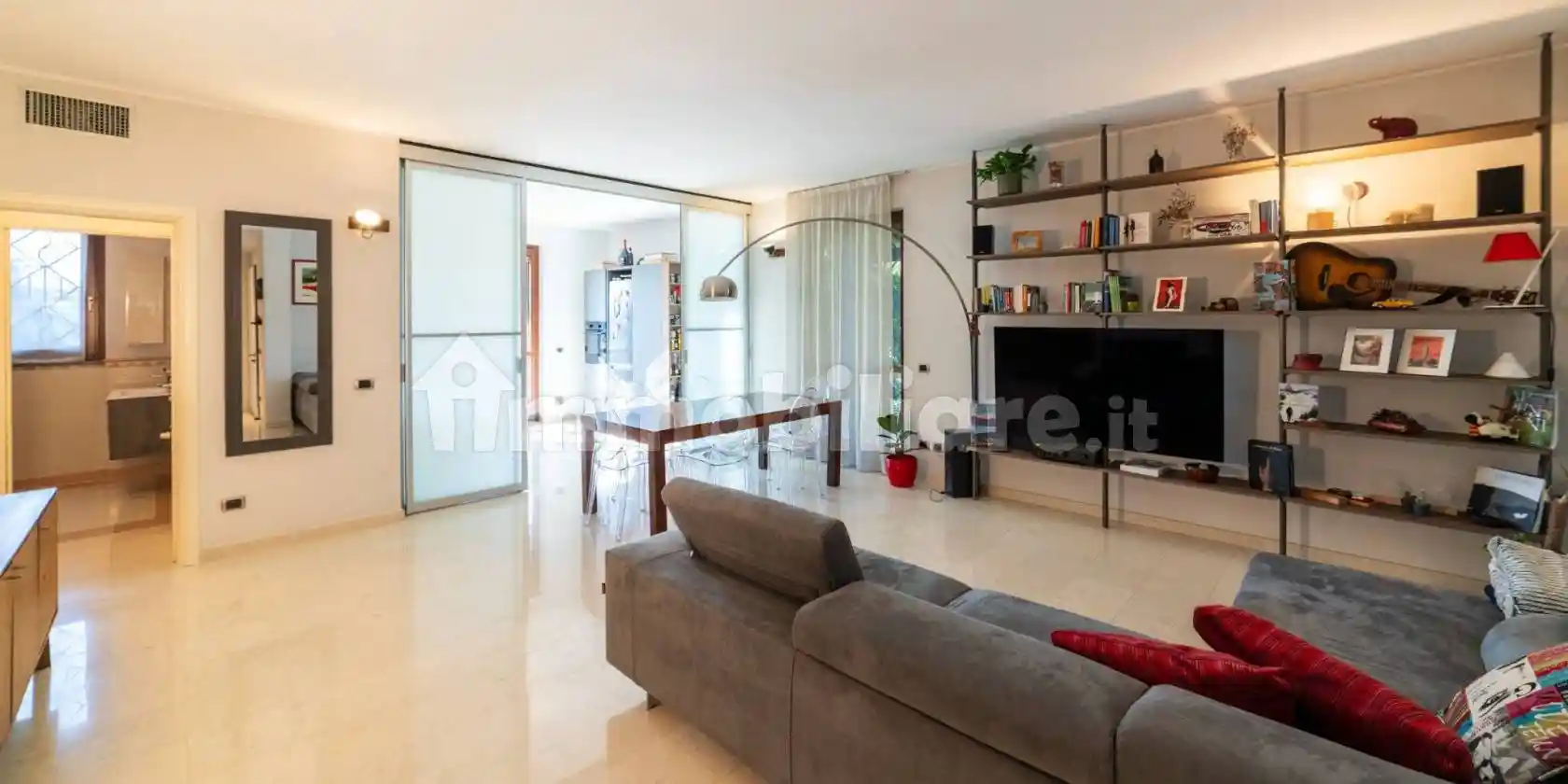 Villa in vendita a Rozzano