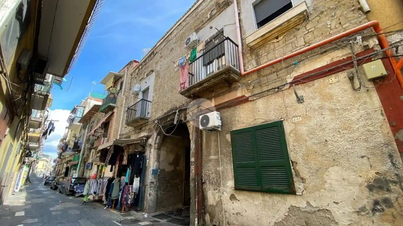 Appartamento in vendita a Napoli