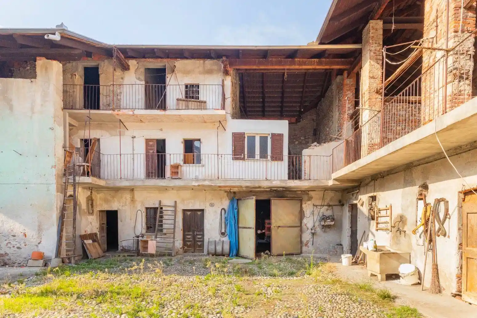Casa indipendente in vendita a Carpignano Sesia
